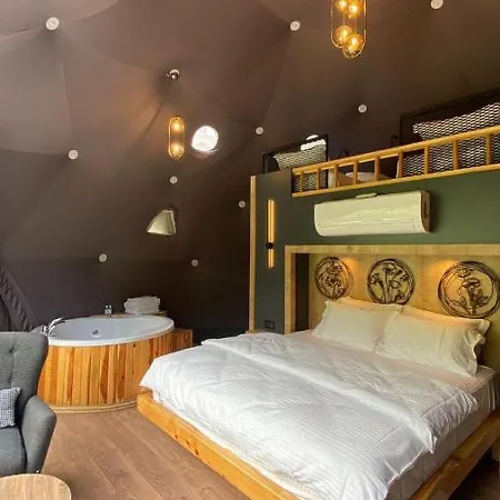 Kaledome Orman Evleri Kapsül Otel