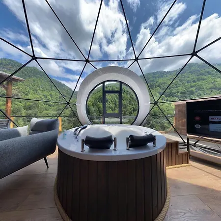 Kaledome Orman Evleri Kapsül Otel *